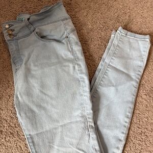 Butt lifting skinny jeans